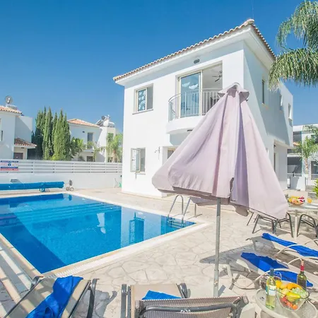 Delia Villa Protaras